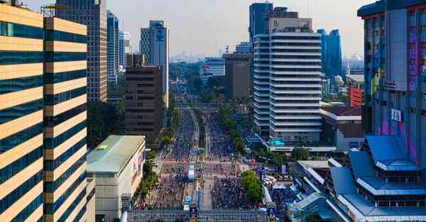 2019年7月13号午时出生的女孩怎么起名，五行是什么？